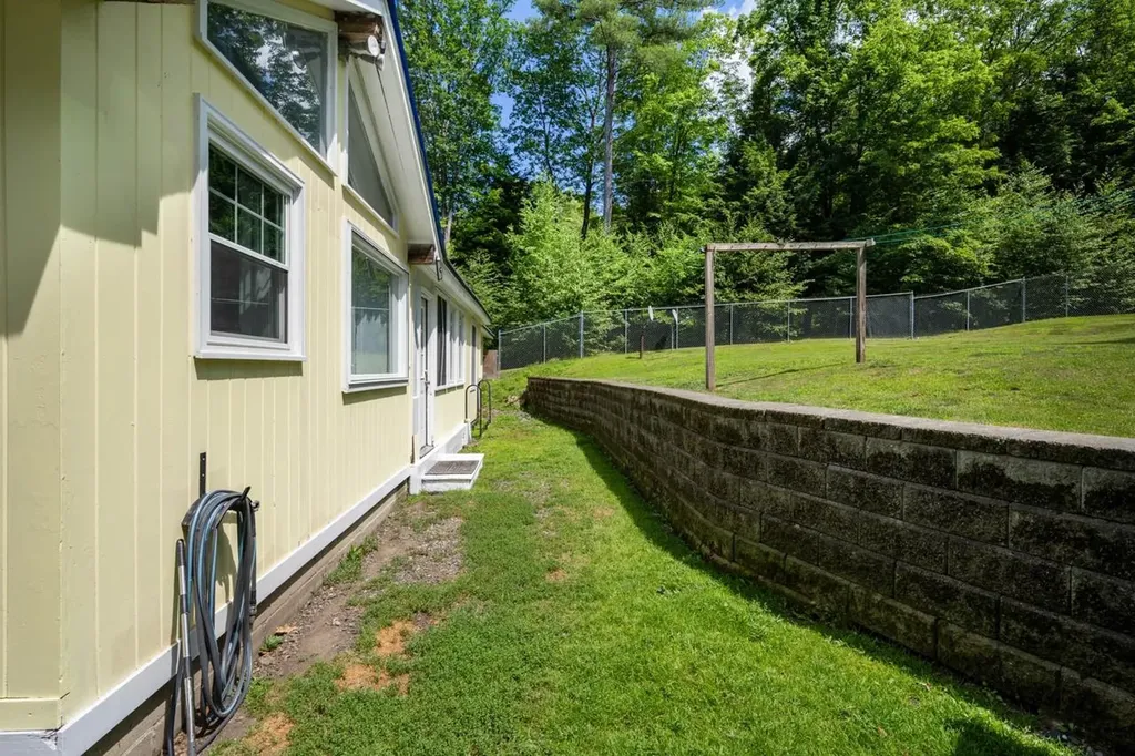 663 Gulf Road Chesterfield NH 03466