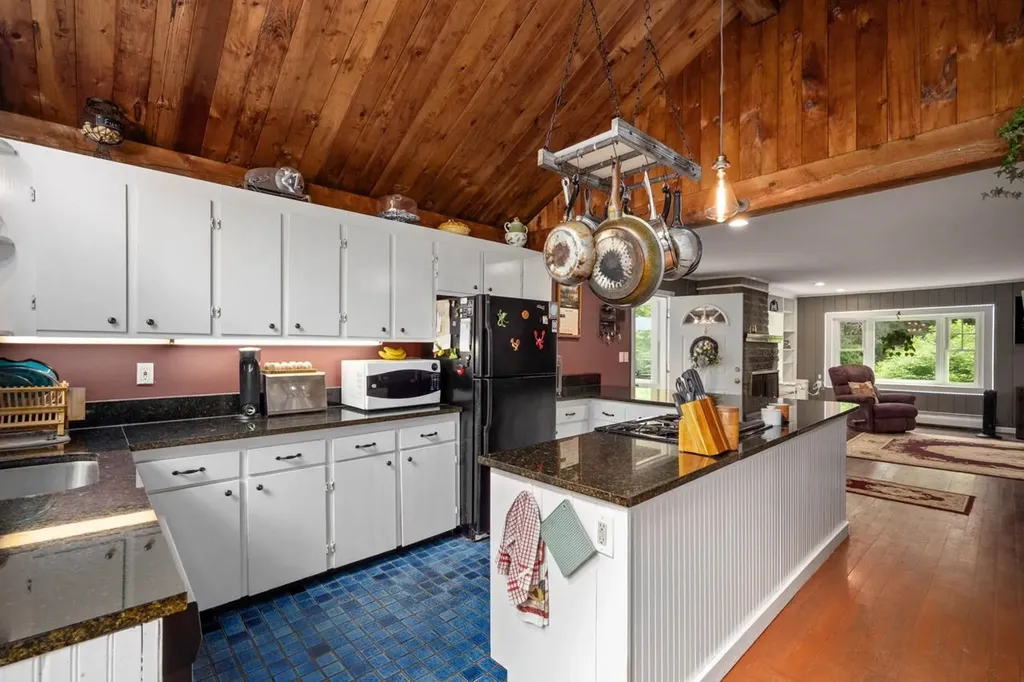 663 Gulf Road Chesterfield NH 03466