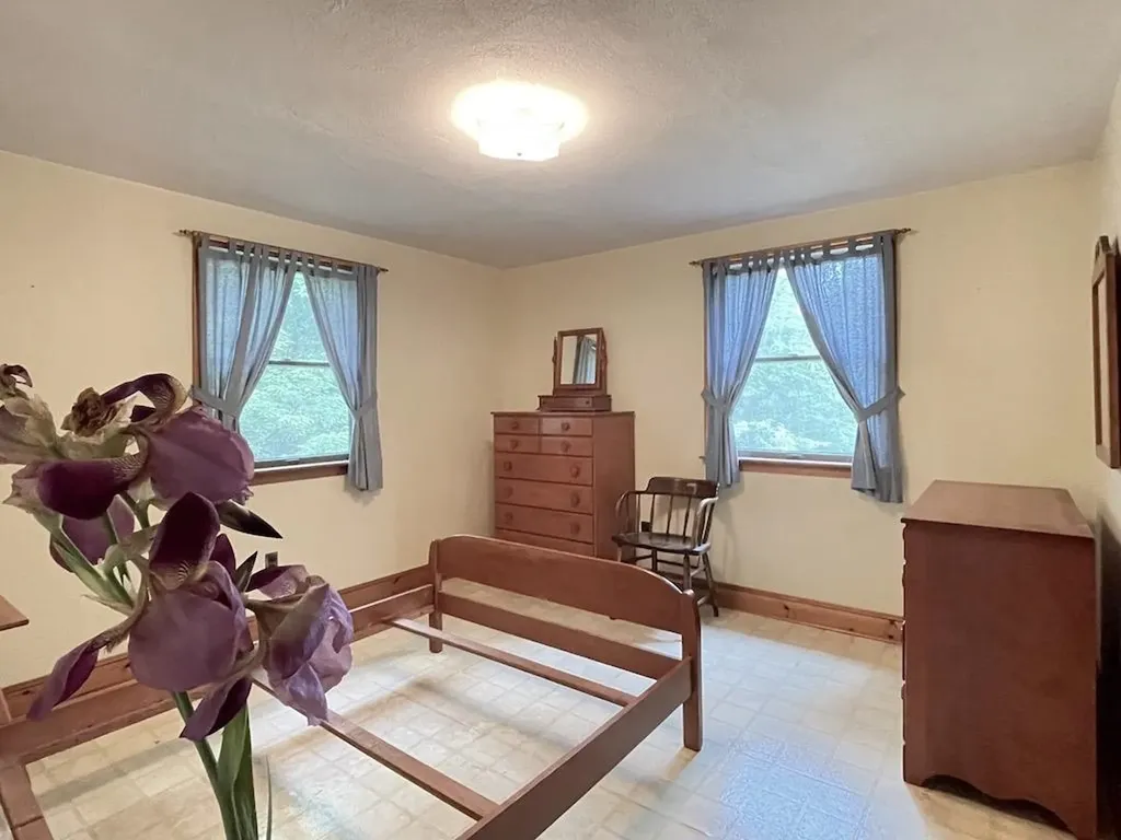 273 Jarmany Hill Road Sharon NH 03458