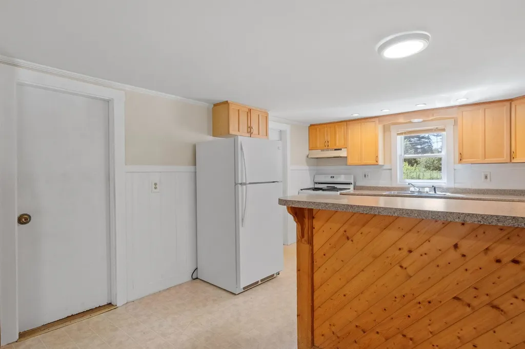 36 Lark Street Franklin NH 03235