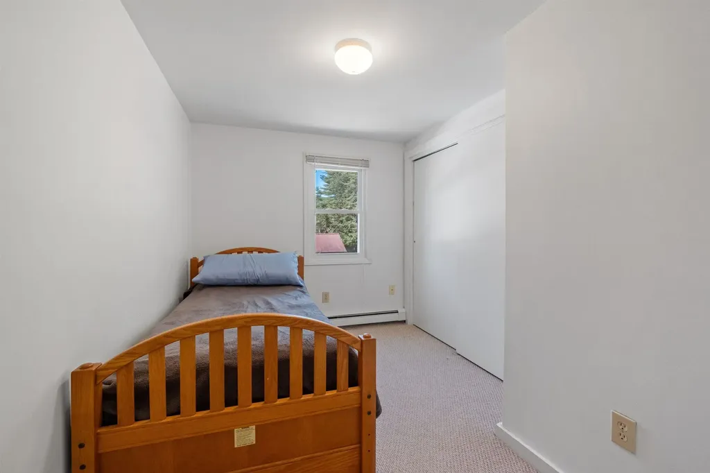 36 Lark Street Franklin NH 03235