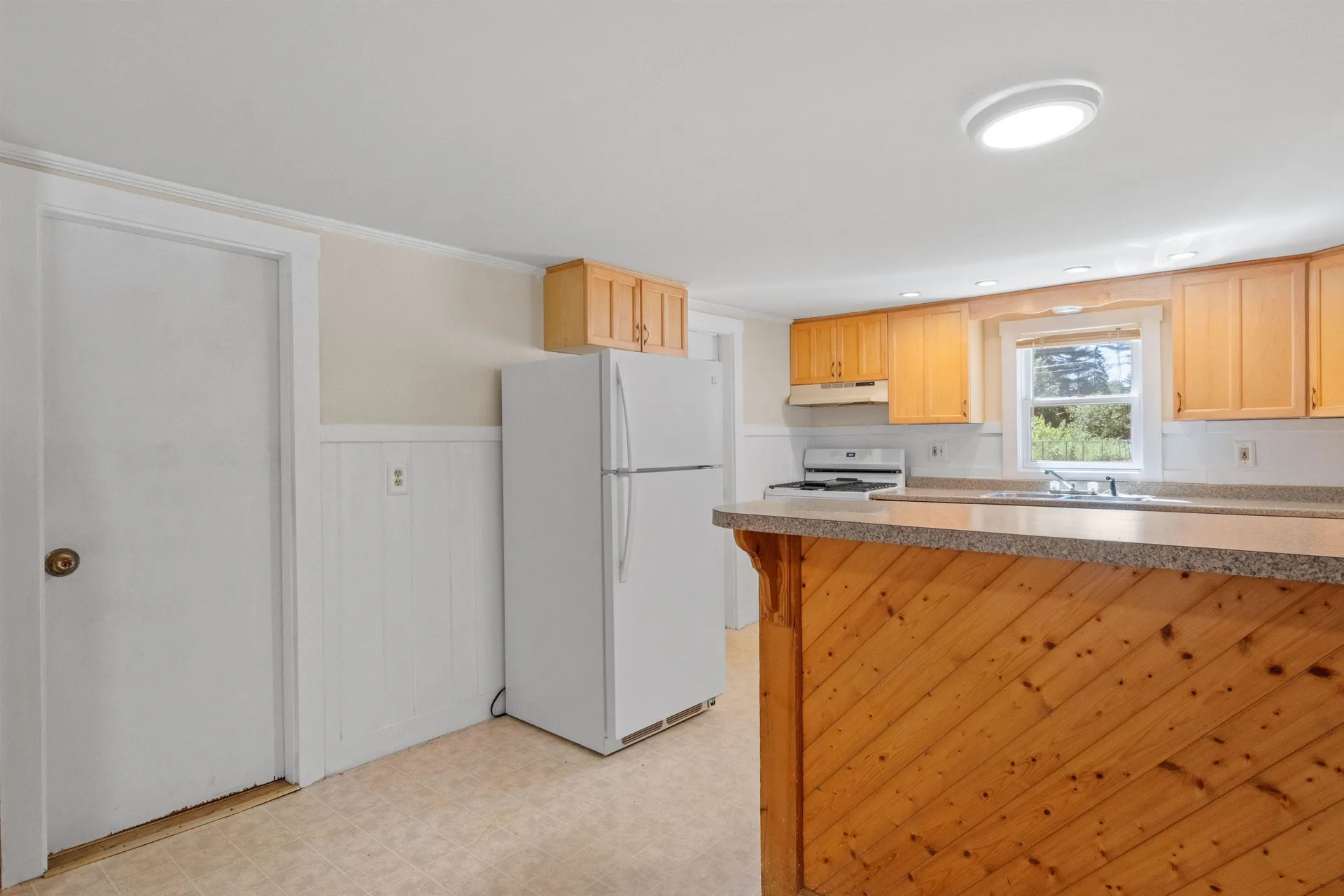 36 Lark Street Franklin NH 03235