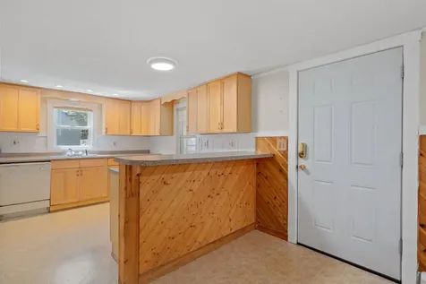 36 Lark Street Franklin NH 03235