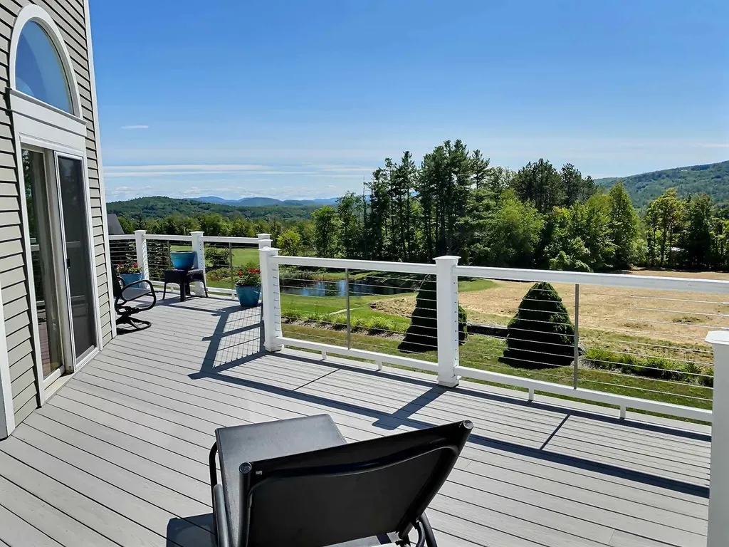 906 Main Street New London NH 03257