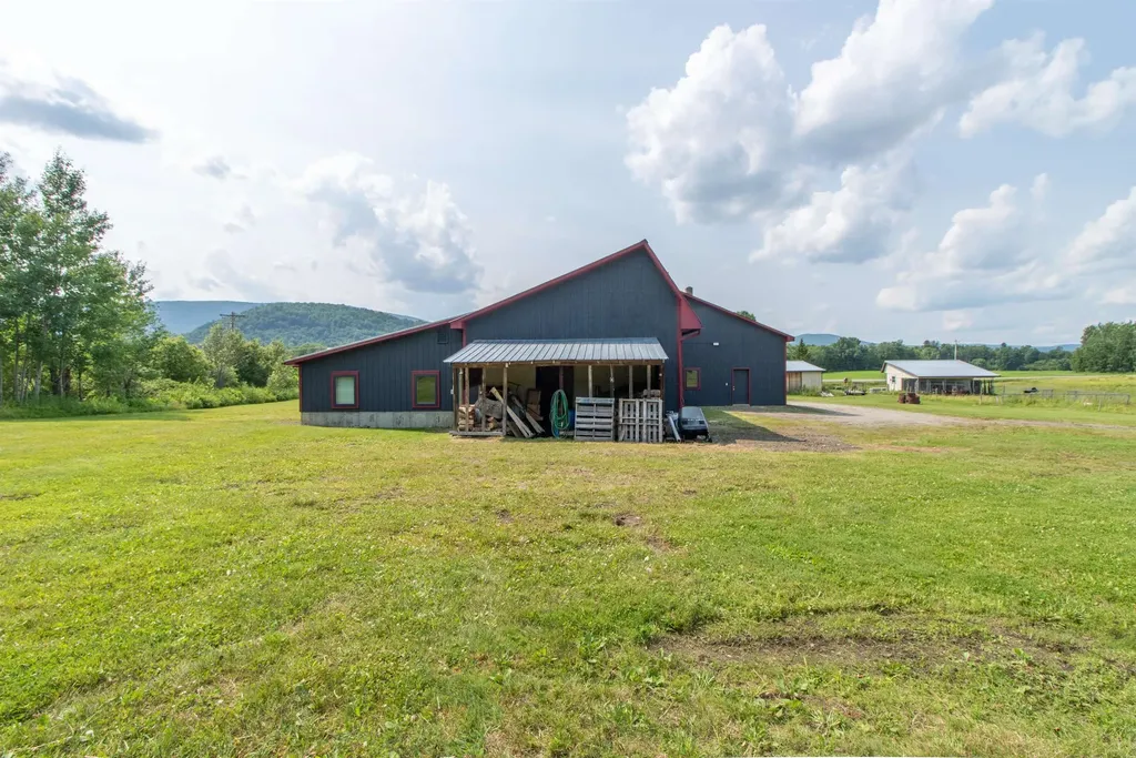 5931 Vt Route 14 S Irasburg VT 05845