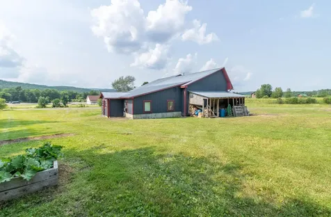 5931 Vt Route 14 S Irasburg VT 05845