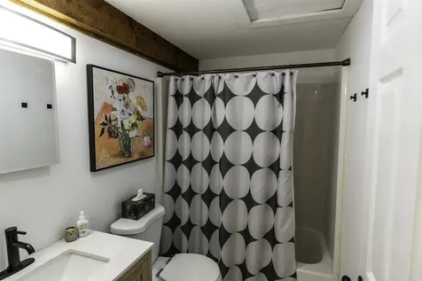 574 Willard Road Hartford VT 05059