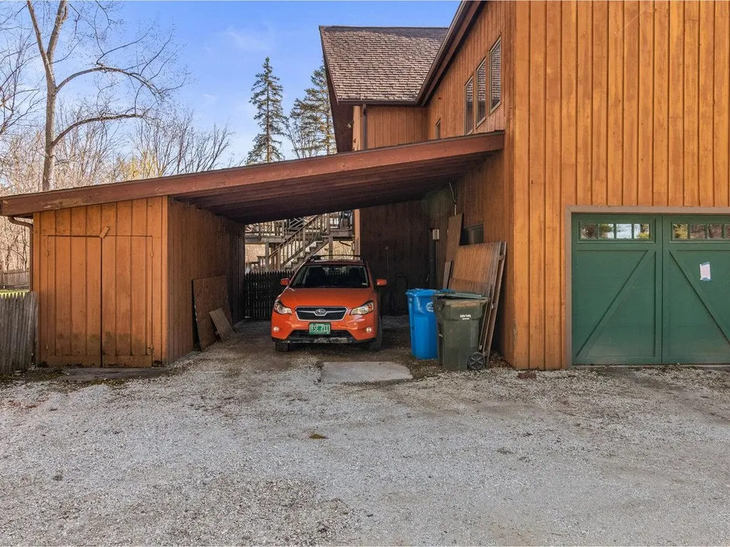 20 South Cove Road Burlington VT 05401