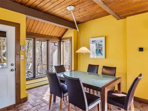 20 South Cove Road Burlington VT 05401