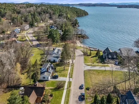20 South Cove Road Burlington VT 05401