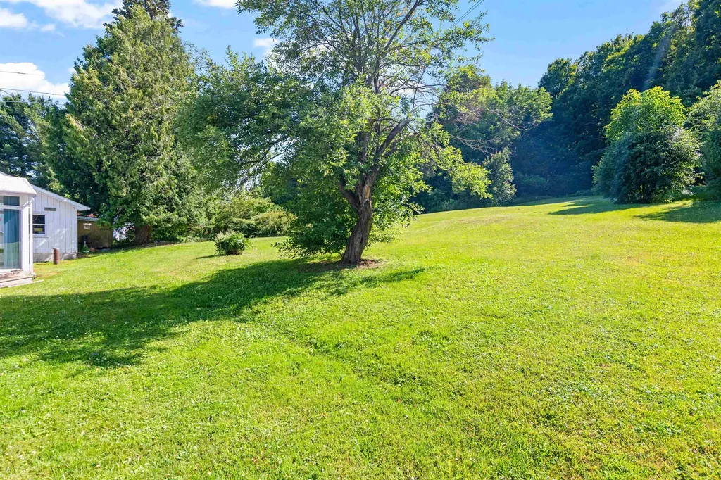 74 Prospect Hill St. Albans Town VT 05478