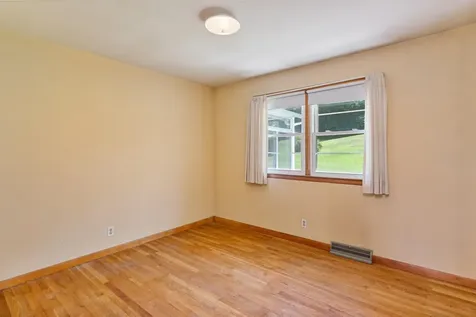 74 Prospect Hill St. Albans Town VT 05478