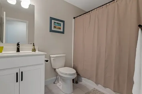 9a Lunas Avenue Epping NH 03042