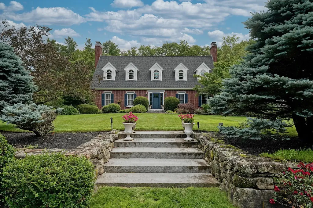 73 Mack Hill Road Amherst NH 03031