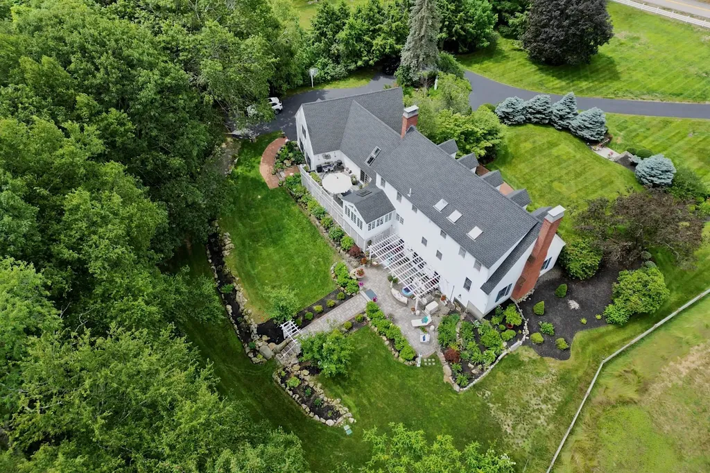73 Mack Hill Road Amherst NH 03031