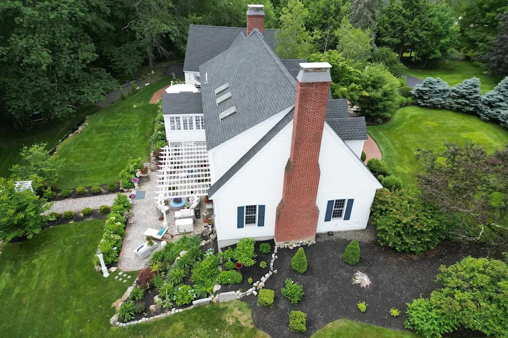 73 Mack Hill Road Amherst NH 03031