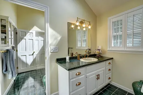 73 Mack Hill Road Amherst NH 03031