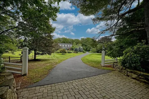 73 Mack Hill Road Amherst NH 03031