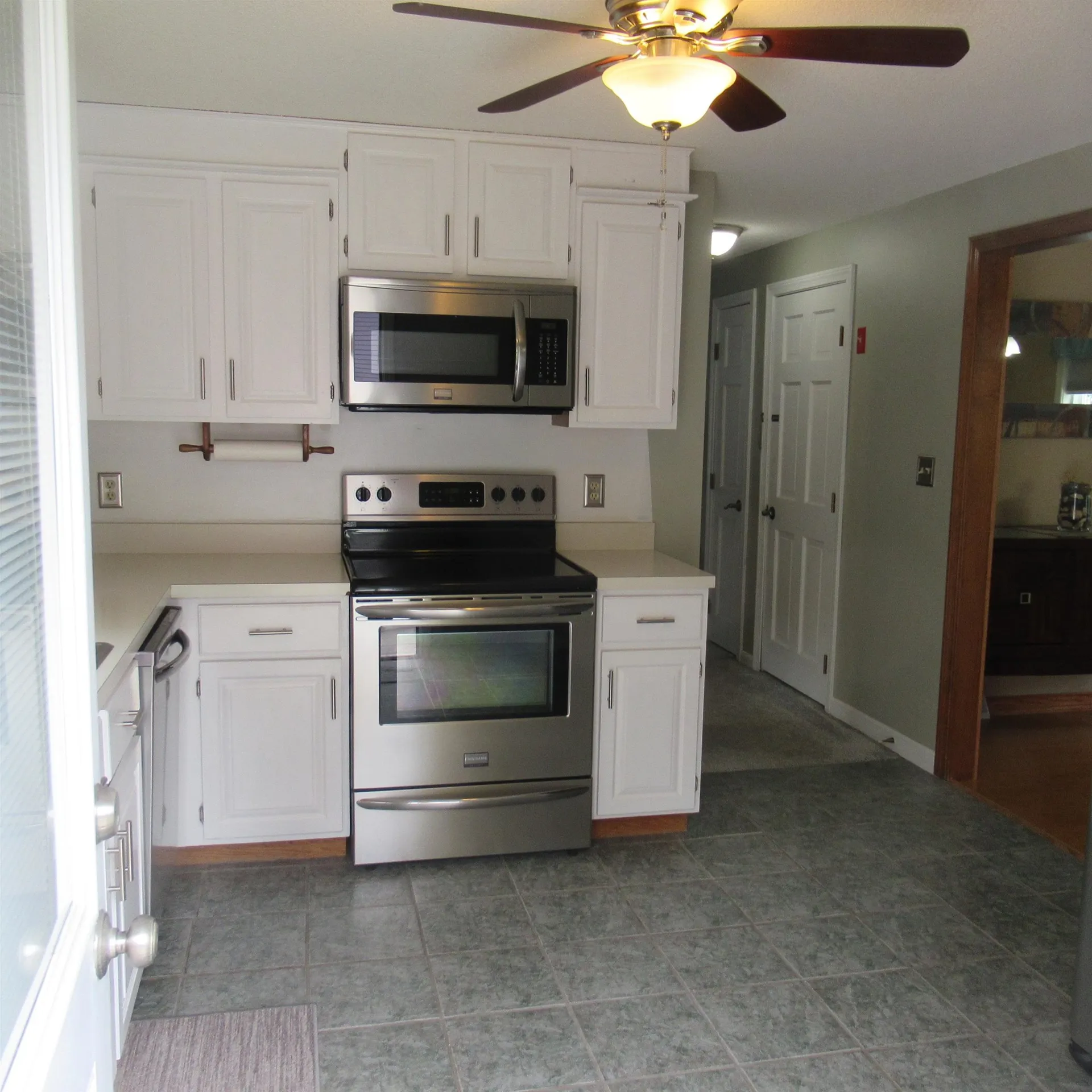 16 Eayers Pond Road Hudson NH 03051