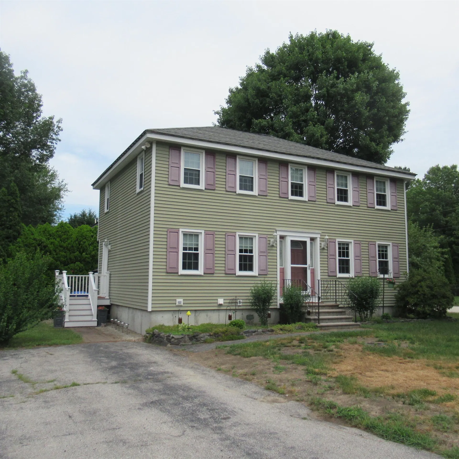 16 Eayers Pond Road Hudson NH 03051