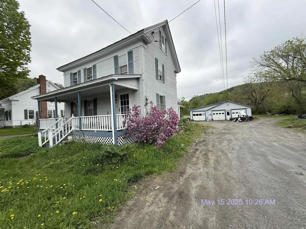 8 Maple Avenue Chelsea VT 05038