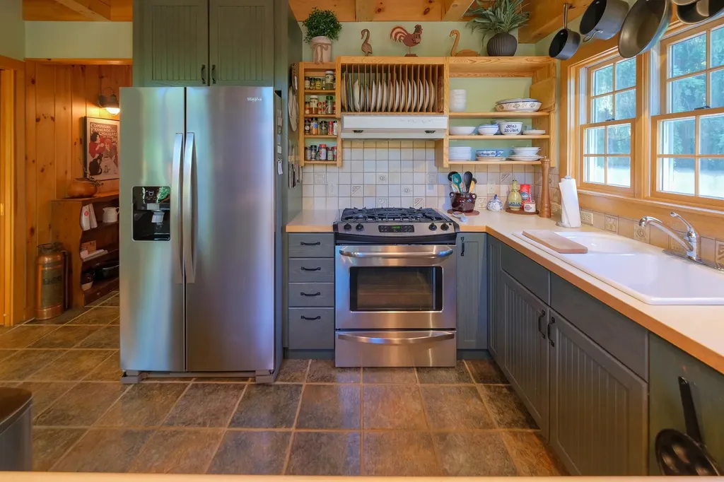 141 East Lake Road Ludlow VT 05149