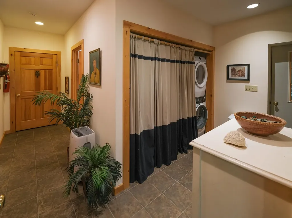 141 East Lake Road Ludlow VT 05149