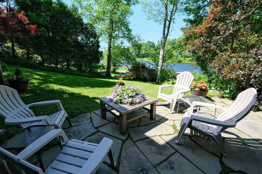 141 East Lake Road Ludlow VT 05149