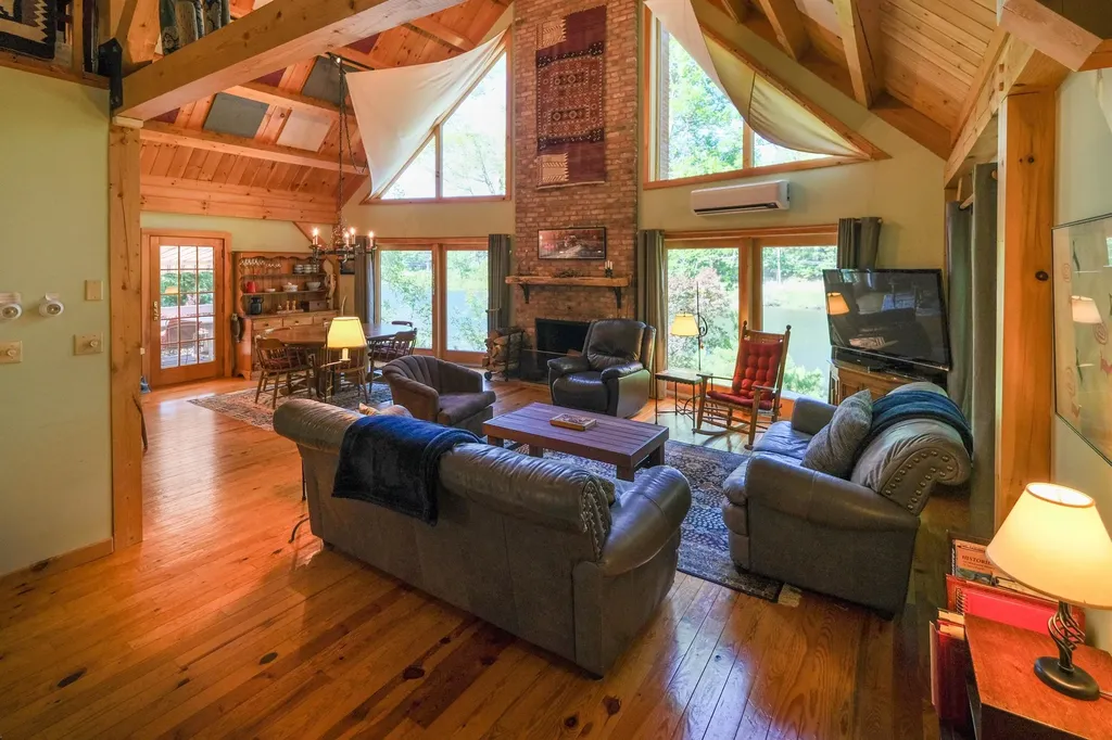 141 East Lake Road Ludlow VT 05149