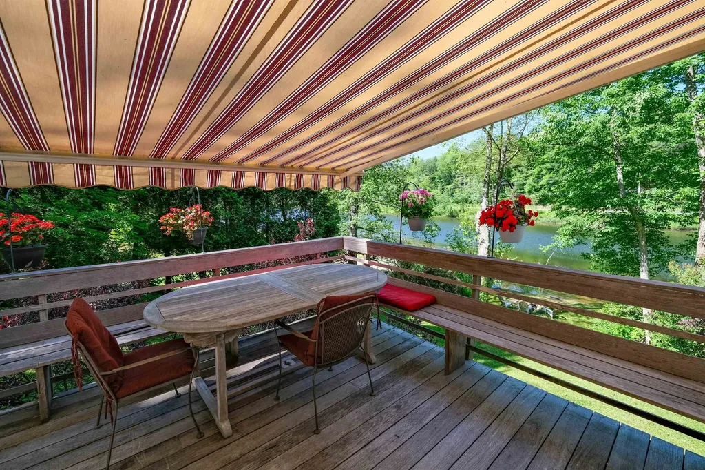 141 East Lake Road Ludlow VT 05149