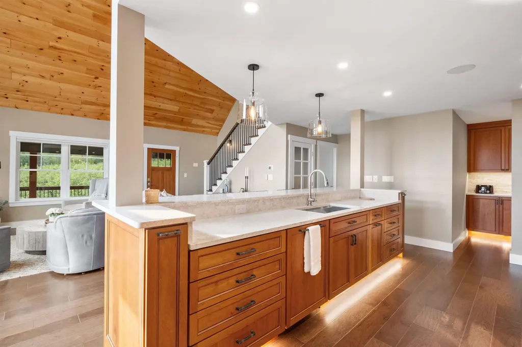 22 Ginger Gold Way Gilford NH 03249