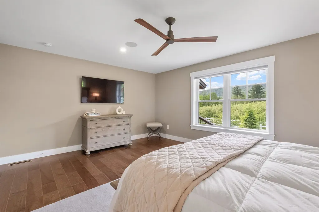 22 Ginger Gold Way Gilford NH 03249