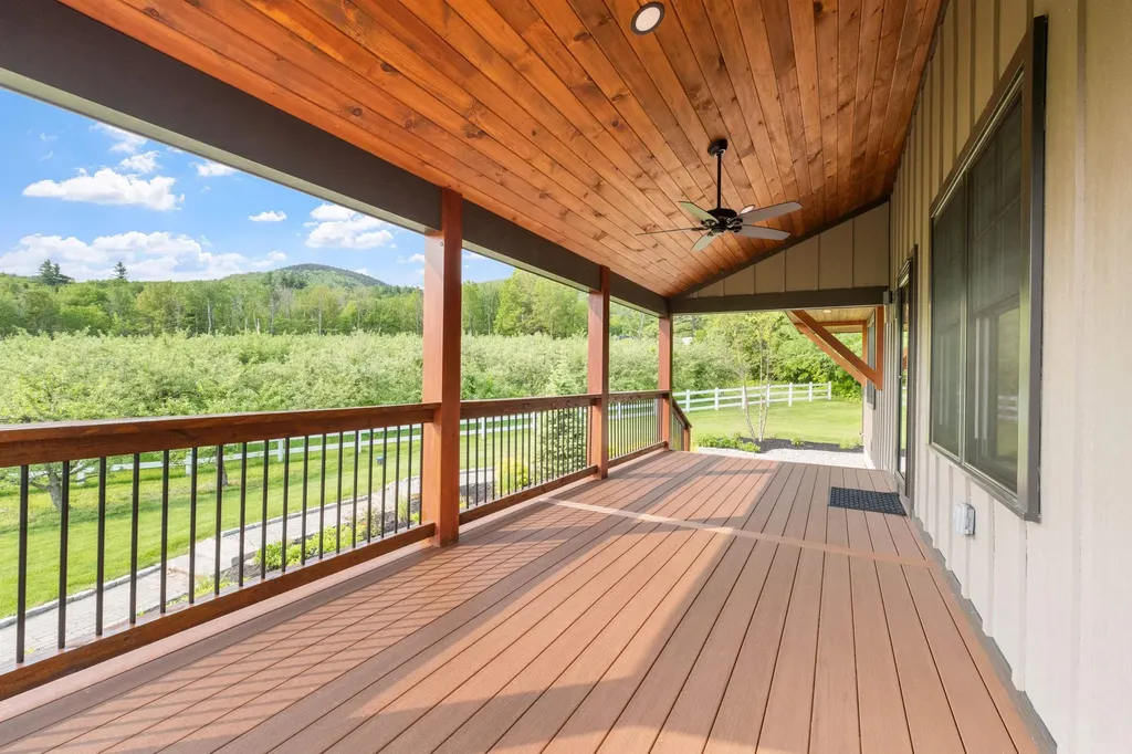 22 Ginger Gold Way Gilford NH 03249