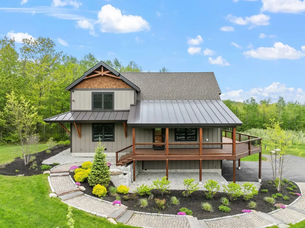 22 Ginger Gold Way Gilford NH 03249