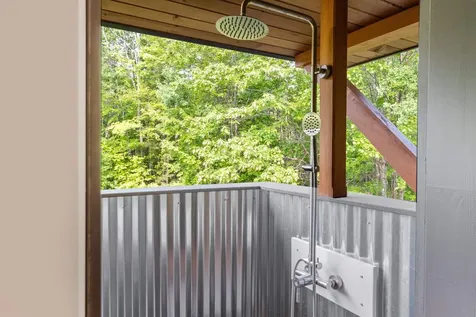 22 Ginger Gold Way Gilford NH 03249