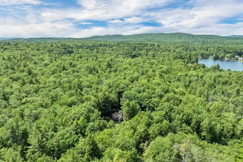 130 Nicola Road Middleton NH 03887