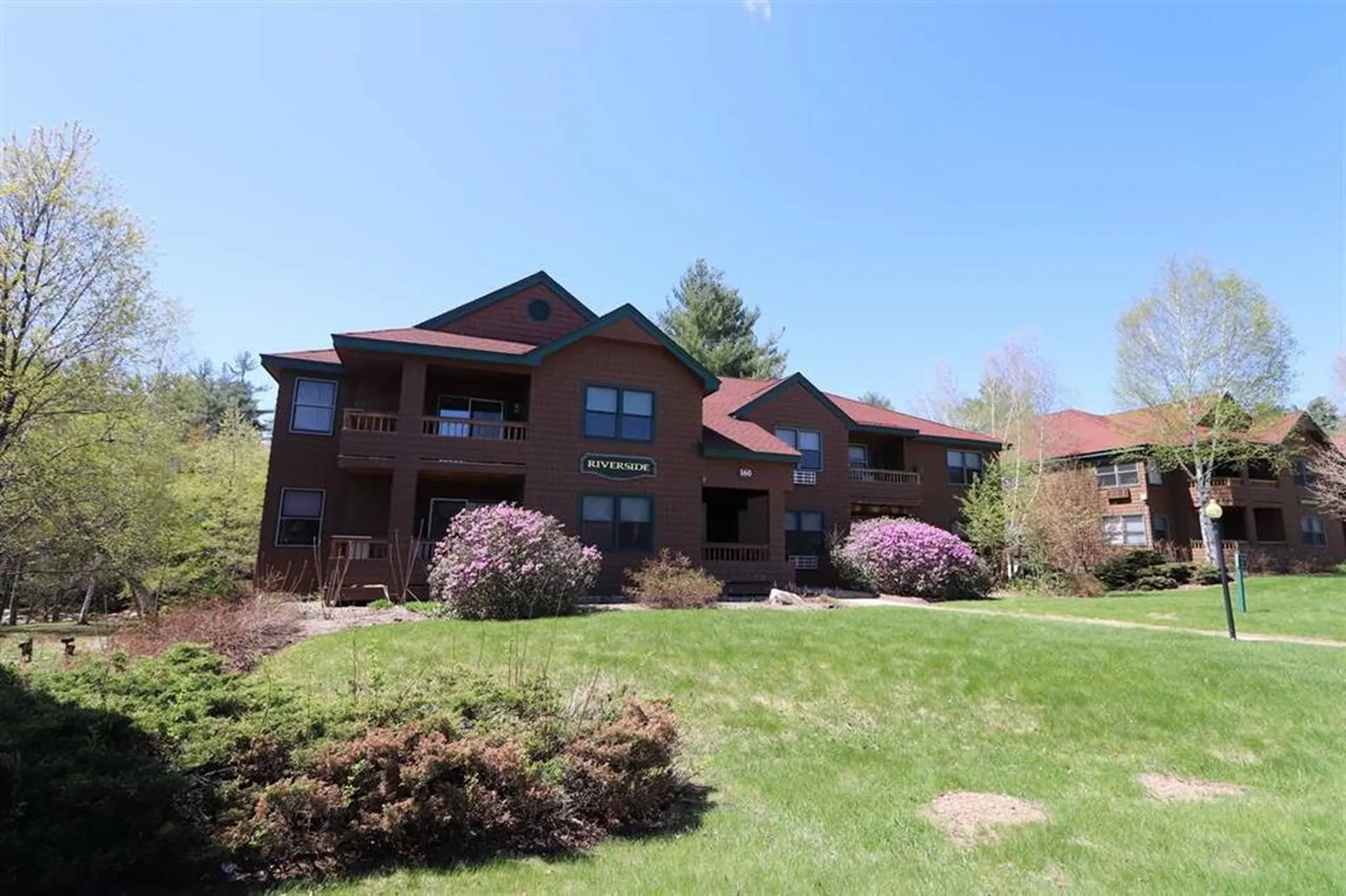 160 Deer Park Drive Woodstock NH 03262