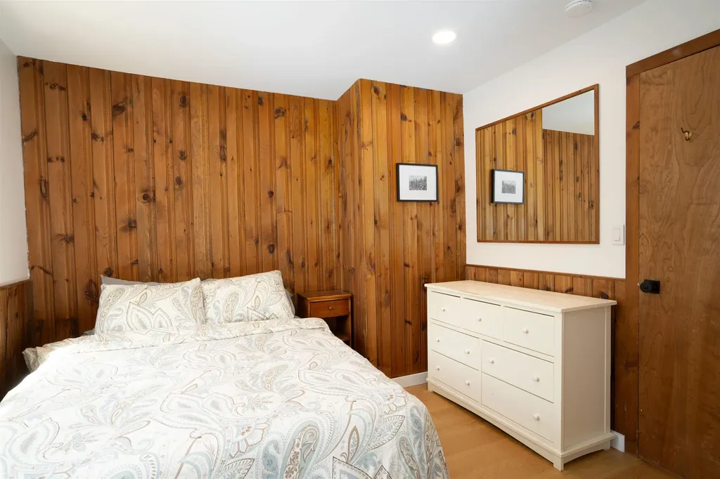 89 Birch Road Londonderry VT 05148