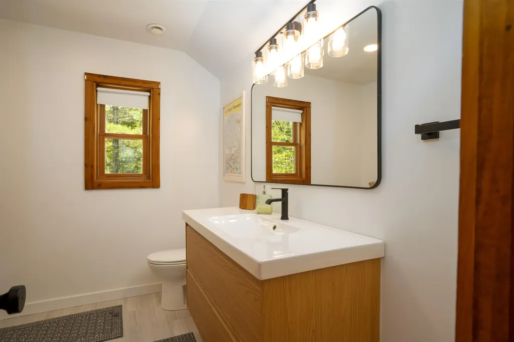 89 Birch Road Londonderry VT 05148