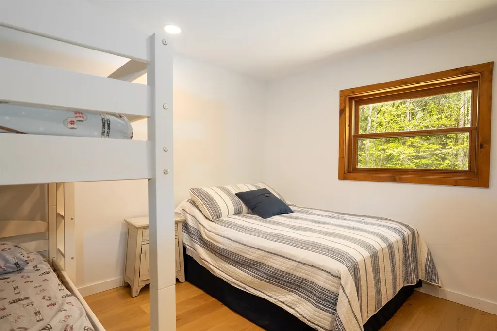 89 Birch Road Londonderry VT 05148