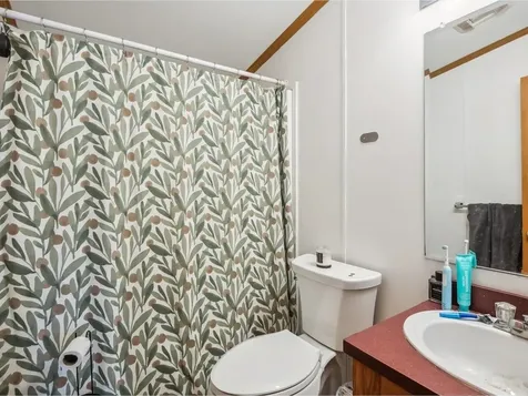 24 School House Hill Road Middlebury VT 05753
