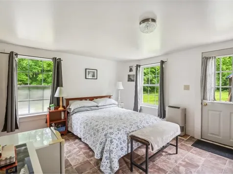 24 School House Hill Road Middlebury VT 05753