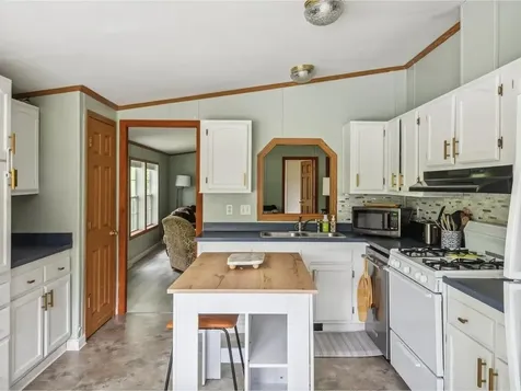 24 School House Hill Road Middlebury VT 05753
