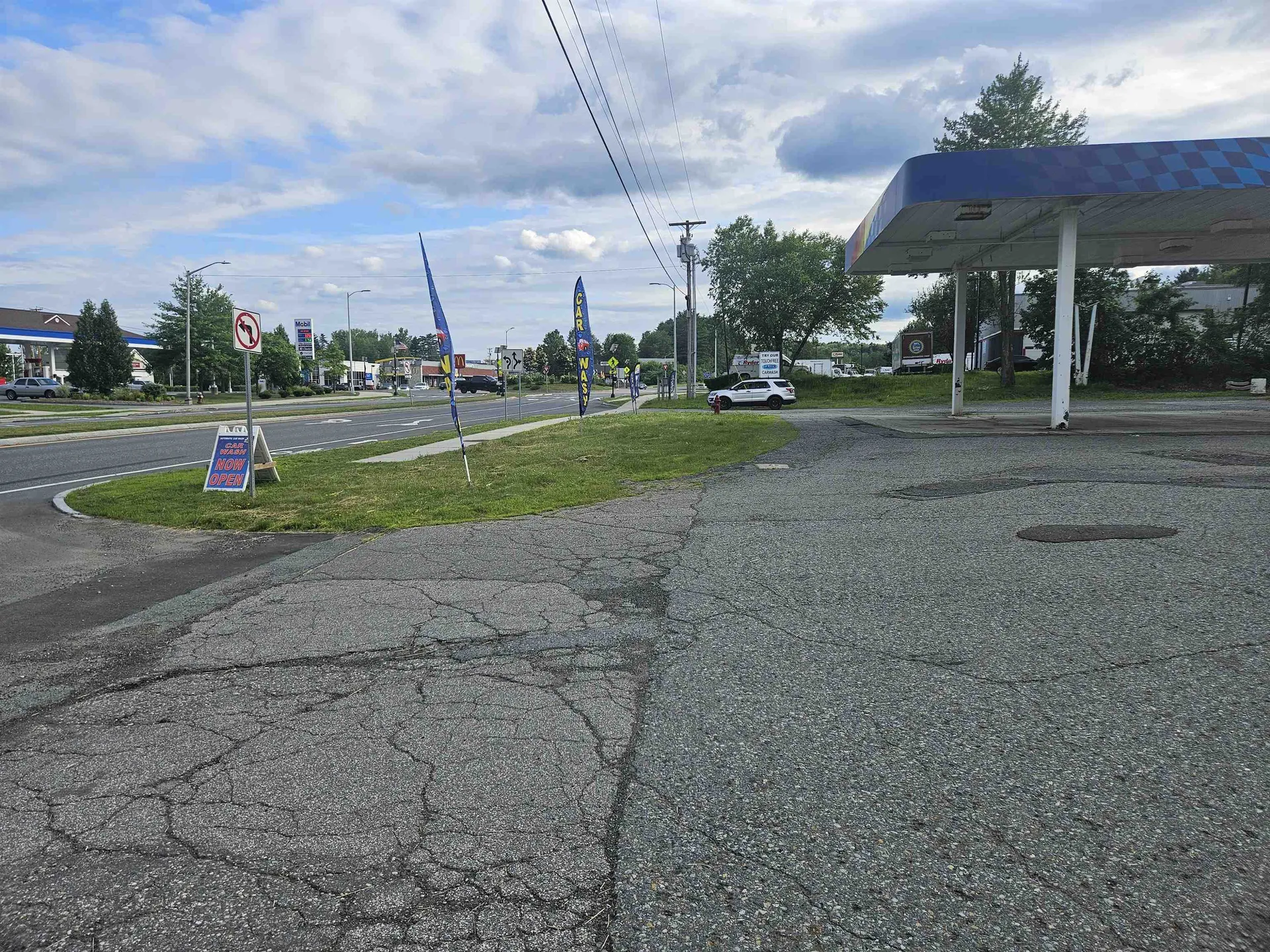 1049 North Main Street Hartford VT 05001