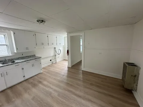 28 Chestnut Street Rochester NH 03867