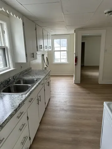 28 Chestnut Street Rochester NH 03867