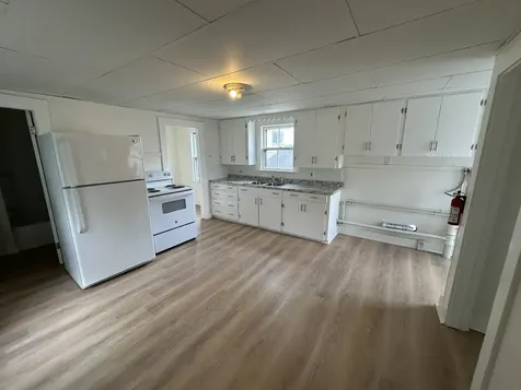 28 Chestnut Street Rochester NH 03867