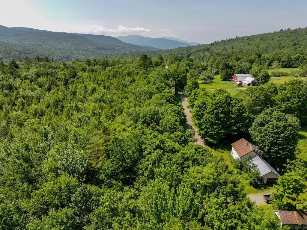 000 Maxfield Road Waterville VT 05492