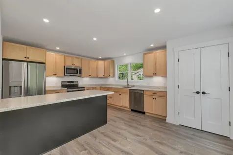 4 Hilltop Drive Holderness NH 03245