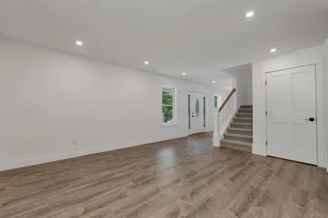 4 Hilltop Drive Holderness NH 03245